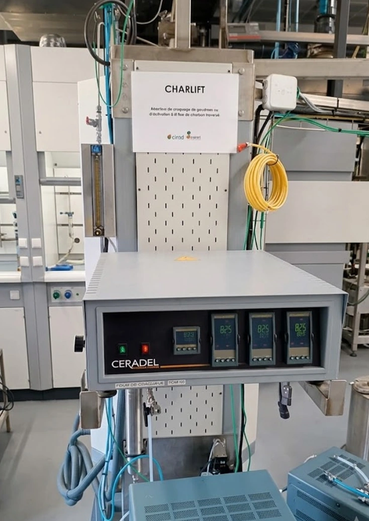 Réacteur pilote CharLift à lit fixe pour l’activation du biochar et l’étude de la réactivité du char